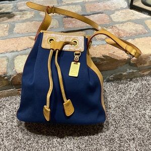 Dooney & Bourke cinch bag